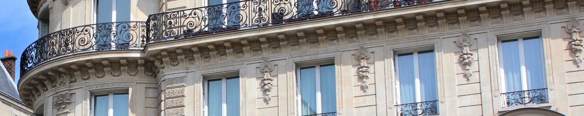 Paris / Façades d'immeubles haussmanniens